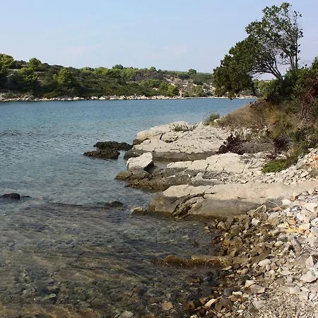 아파트 By The Sea Cove Piskera, Solta - 5175